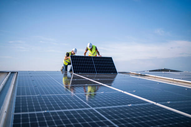 Best Solar Panel Roofing Installation  in La Crosse, KS